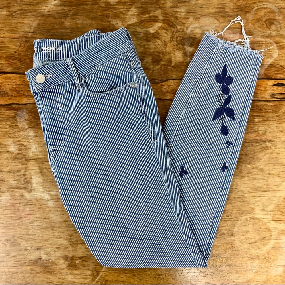 Embroidered Skinny Jeans